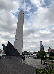 IMG_2099 Memorial Statue At Rotterdam Waterfront